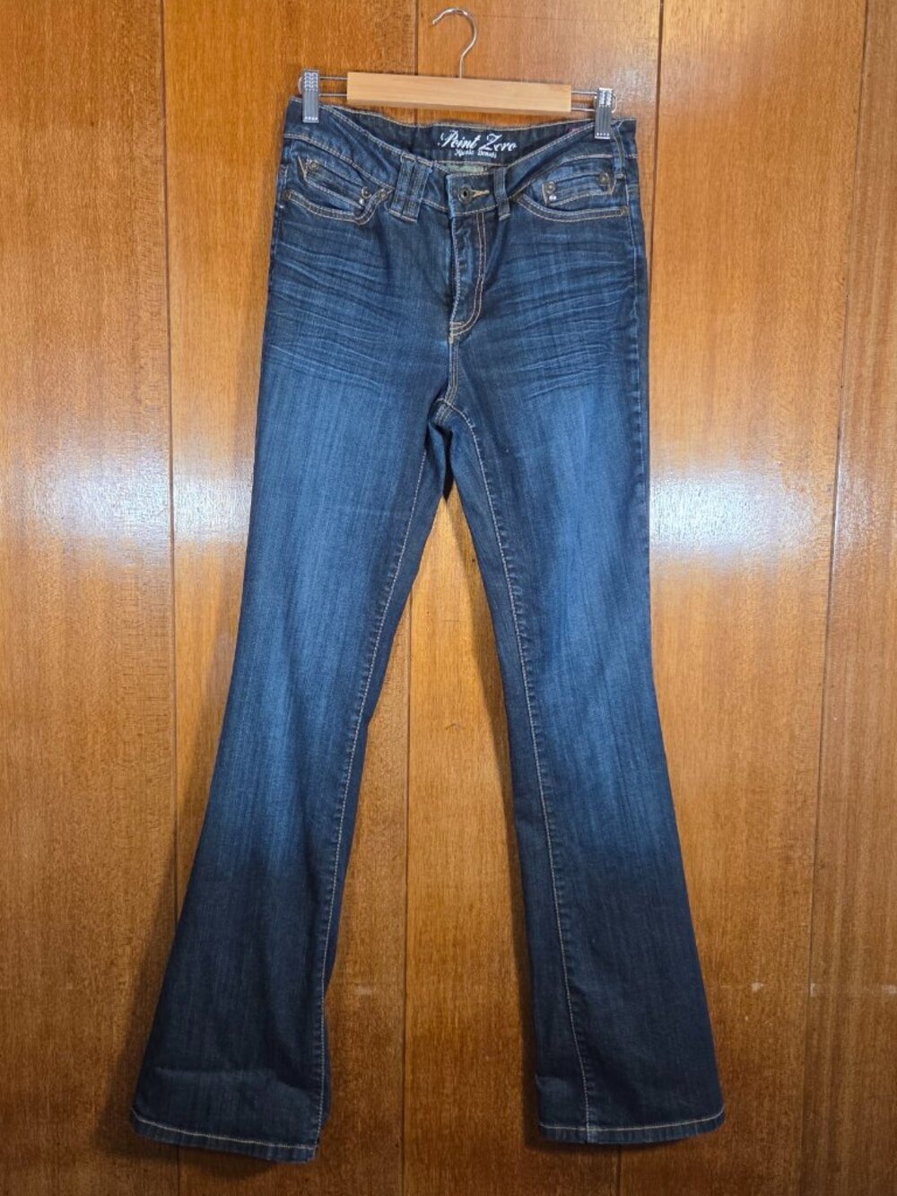 Point Zero Nicole Benisti Dark Wash Regular Rise Bootcut Jeans - Size 27 x 33